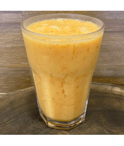 Vitamina de frutas c/ suco de laranja